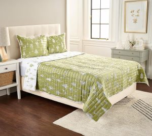 Bedspreads & Sets |   "As Is"  Holiday Printed Quilt Set – Full Bedspreads & Sets Bedspreads & Sets