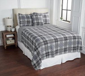 Bedspreads & Sets |   "As Is"  Reversible Plaid Quilt Set W/ Pillow- Full Bedspreads & Sets Bedspreads & Sets