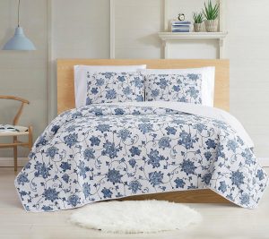 Bedspreads & Sets |   Estate Bloom 3-Piece Full/Queen Quilt Set Bedspreads & Sets Bedspreads & Sets