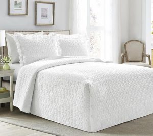 Bedspreads & Sets |   French Country Geo Ruffle Skirt 3-Piece King Bedspread Set Bedspreads & Sets Bedspreads & Sets