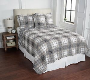 Clearance |   Reversible Plaid Quilt Set W/Pillow- Queen Bedspreads & Sets Bedspreads & Sets