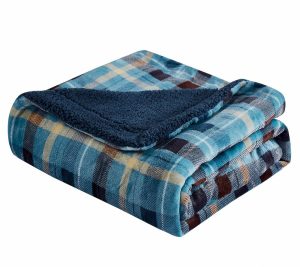 Throws & Blankets |   Reversible Velvet And Sherpa Throw Blanket Throws & Blankets Blue